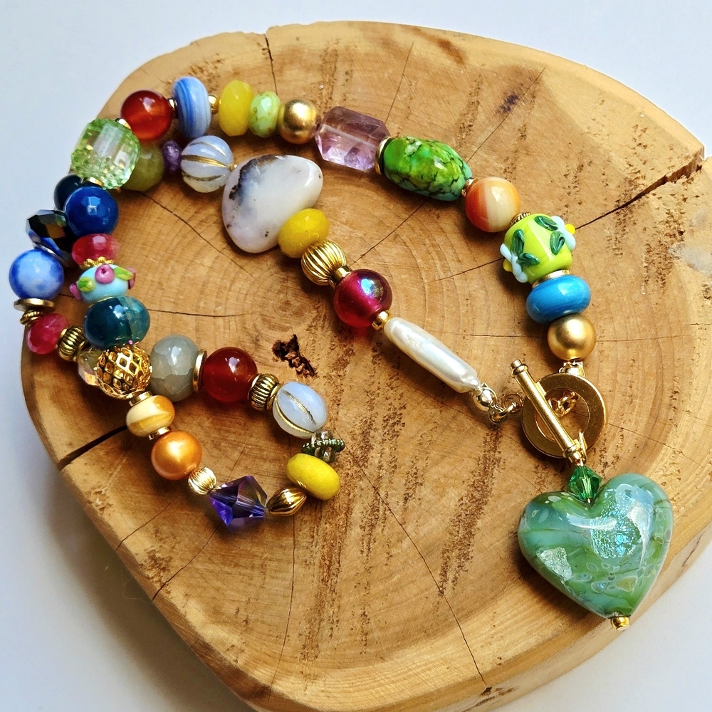 Chunky Multi Color Beaded Toggle Heart Charm Necklace, NEW 17" Farm Rio Style